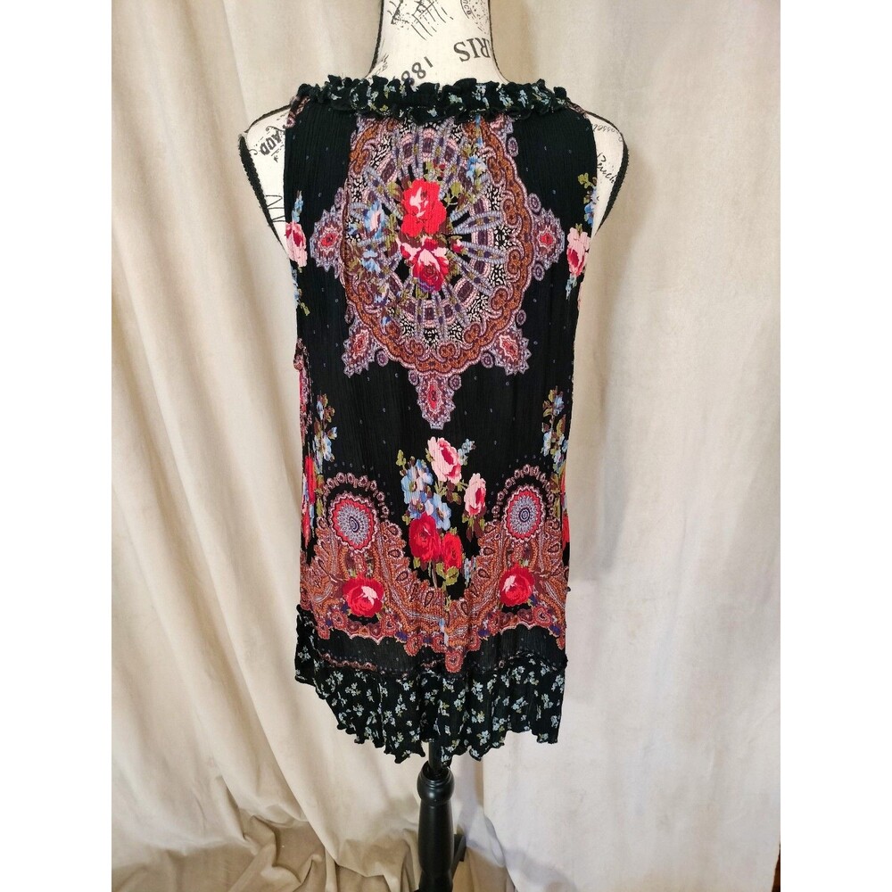 EUC! Bila Women's Black Boho Floral Top. Size XL - Picture 5 of 7